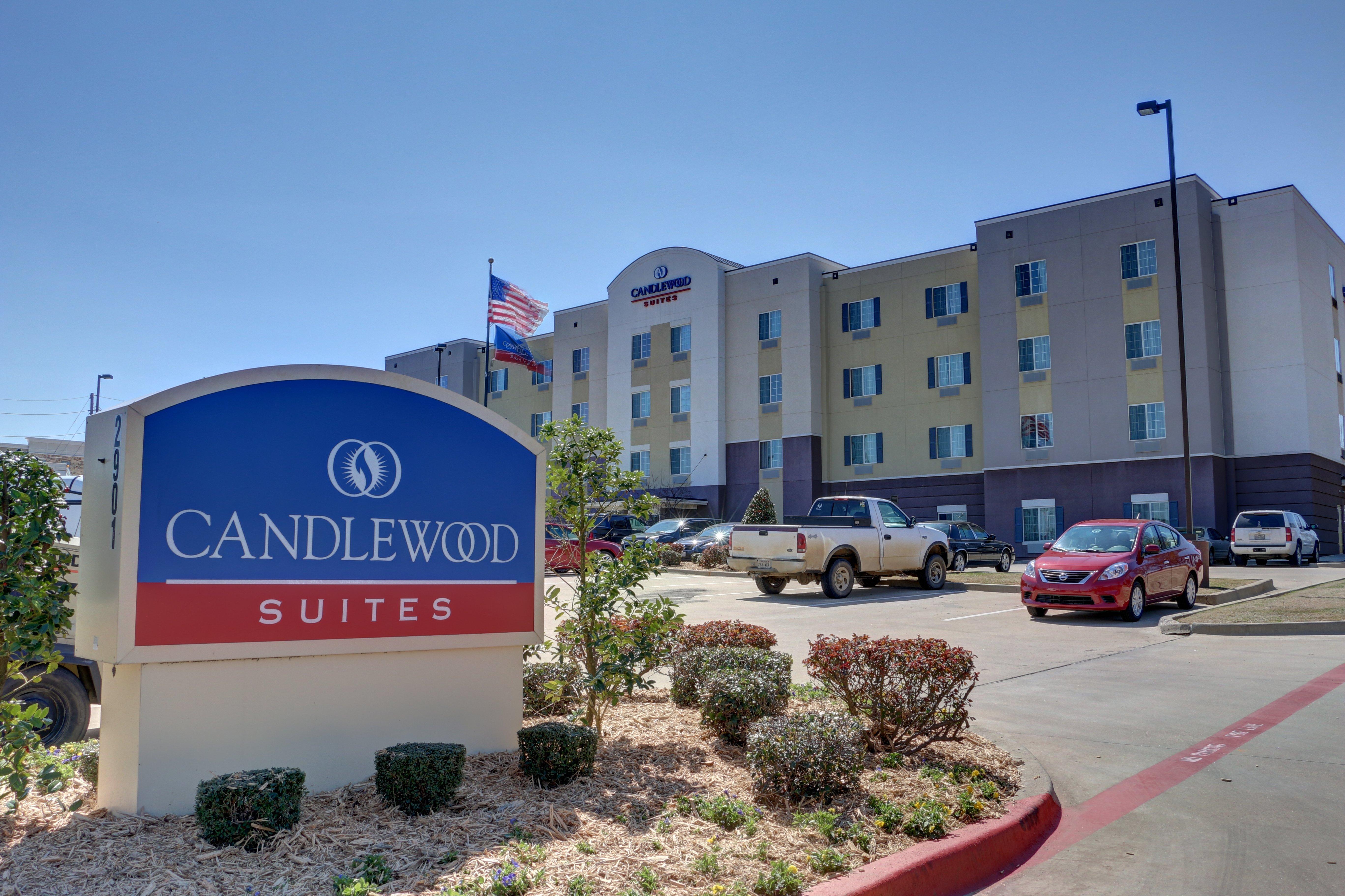 แคนเดิ้ลวูด สวีท เท็กซาร์แคนา Hotel Texarkana ภายนอก รูปภาพ