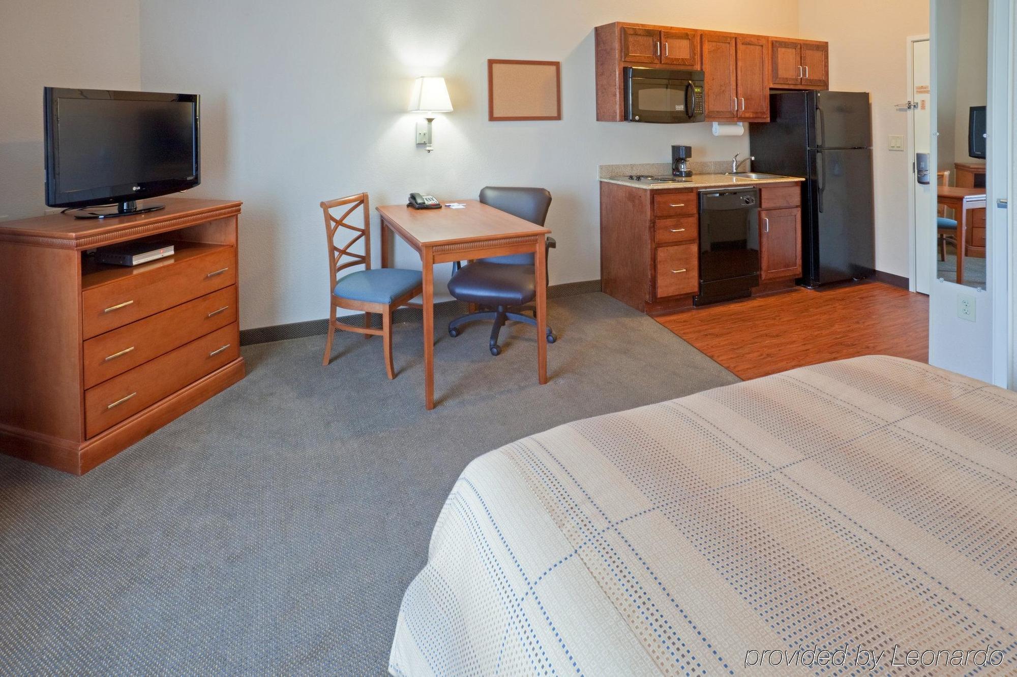 แคนเดิ้ลวูด สวีท เท็กซาร์แคนา Hotel Texarkana ห้อง รูปภาพ