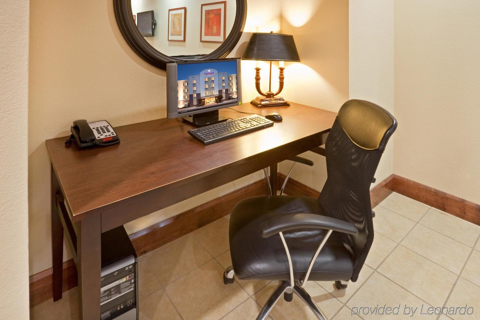 แคนเดิ้ลวูด สวีท เท็กซาร์แคนา Hotel Texarkana ภายนอก รูปภาพ