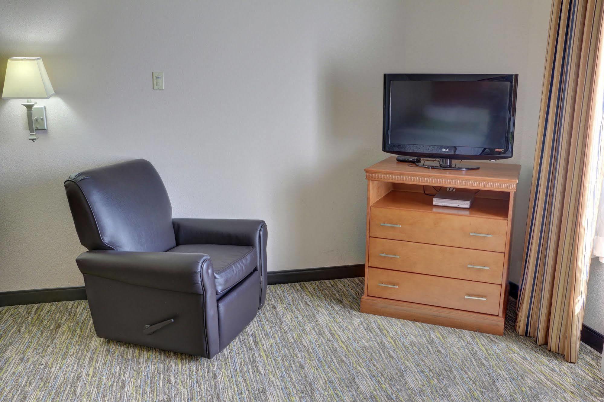 แคนเดิ้ลวูด สวีท เท็กซาร์แคนา Hotel Texarkana ภายนอก รูปภาพ